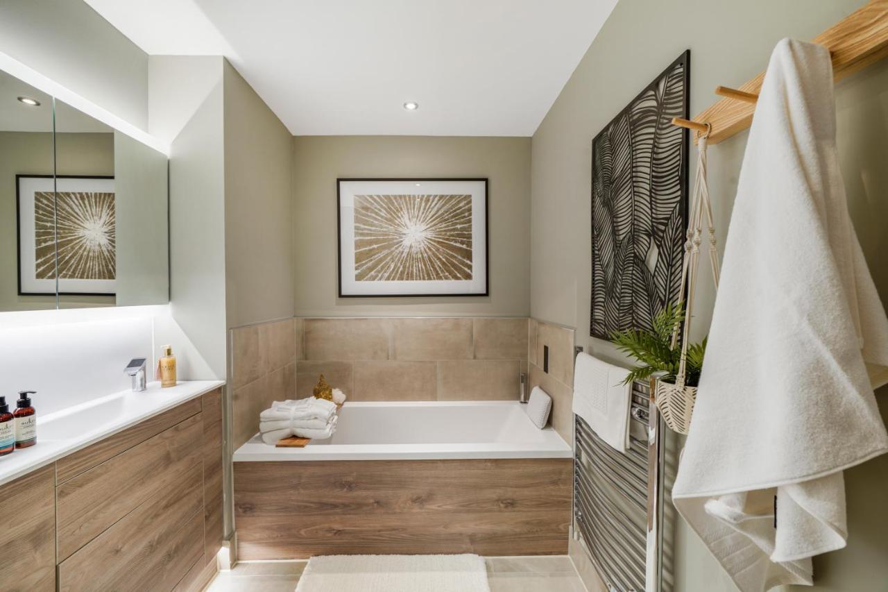 The Waterhouse Avenue By Kandara 5 Star City Home In Maidstone Bagian luar foto