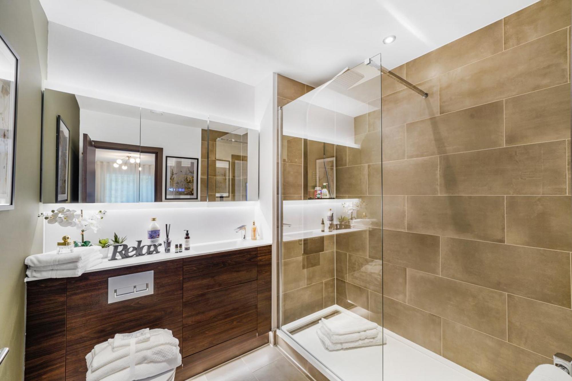 The Waterhouse Avenue By Kandara 5 Star City Home In Maidstone Bagian luar foto